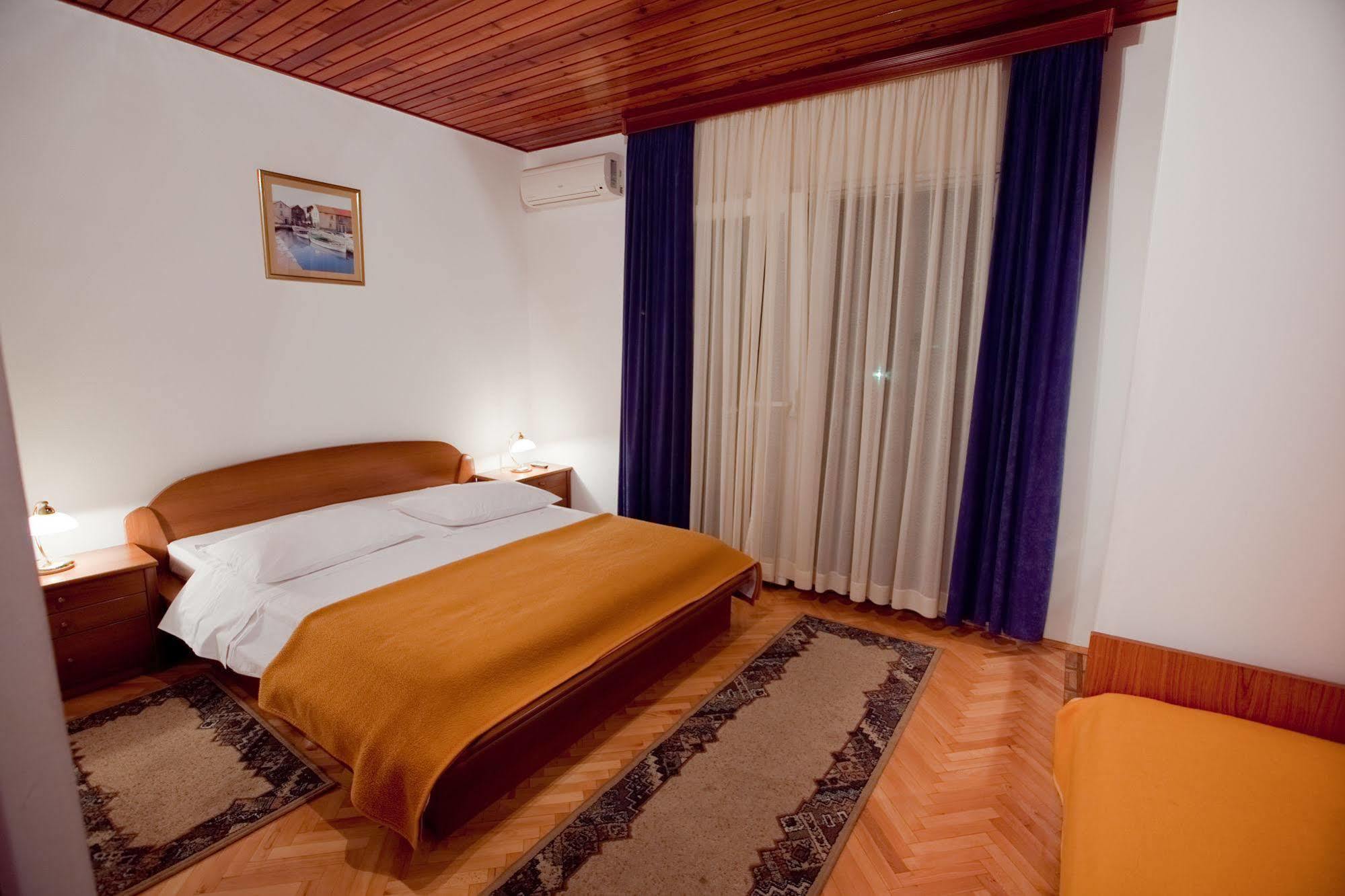 Villa Vinka Tucepi Luaran gambar