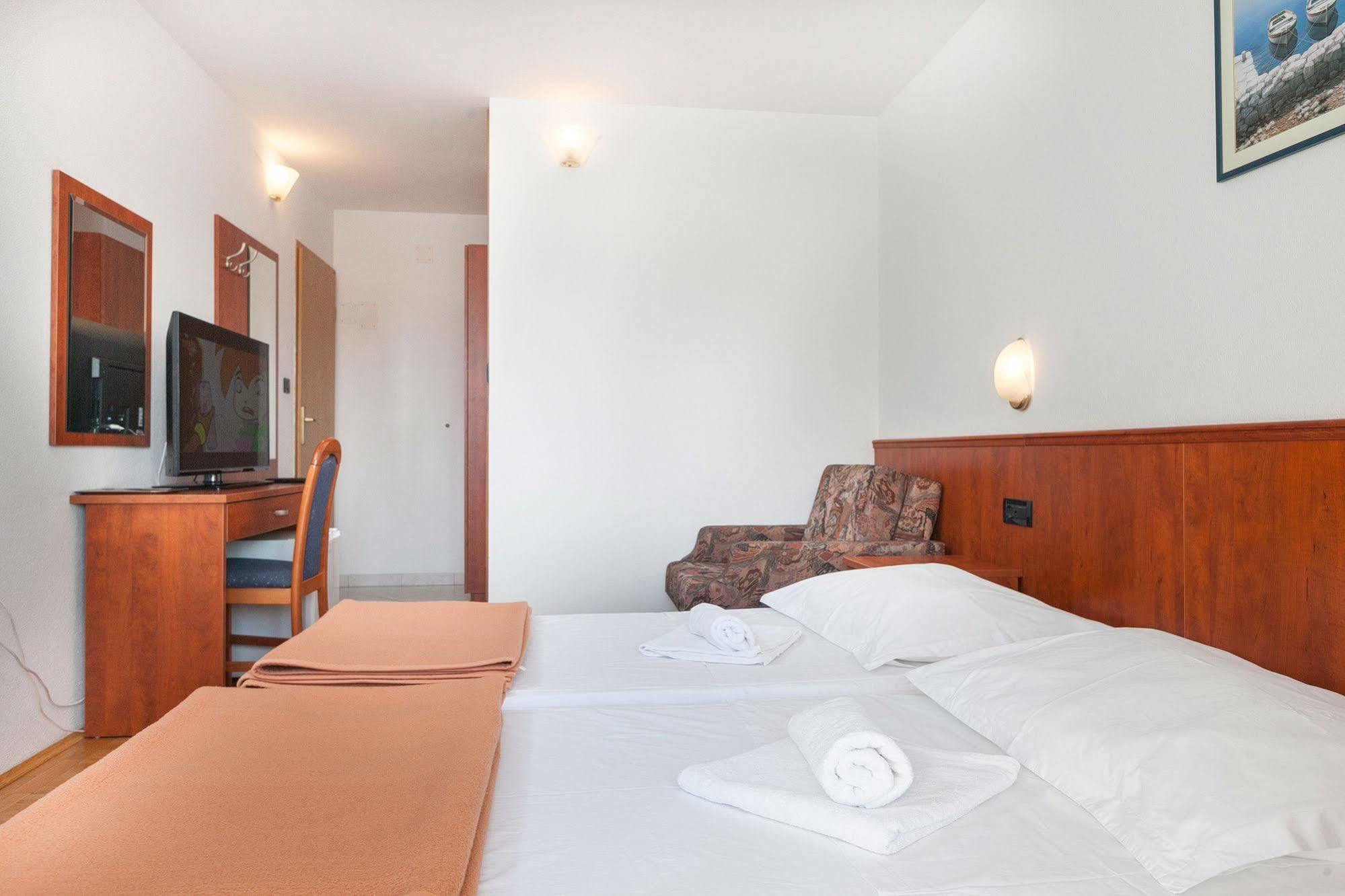 Villa Vinka Tucepi Luaran gambar