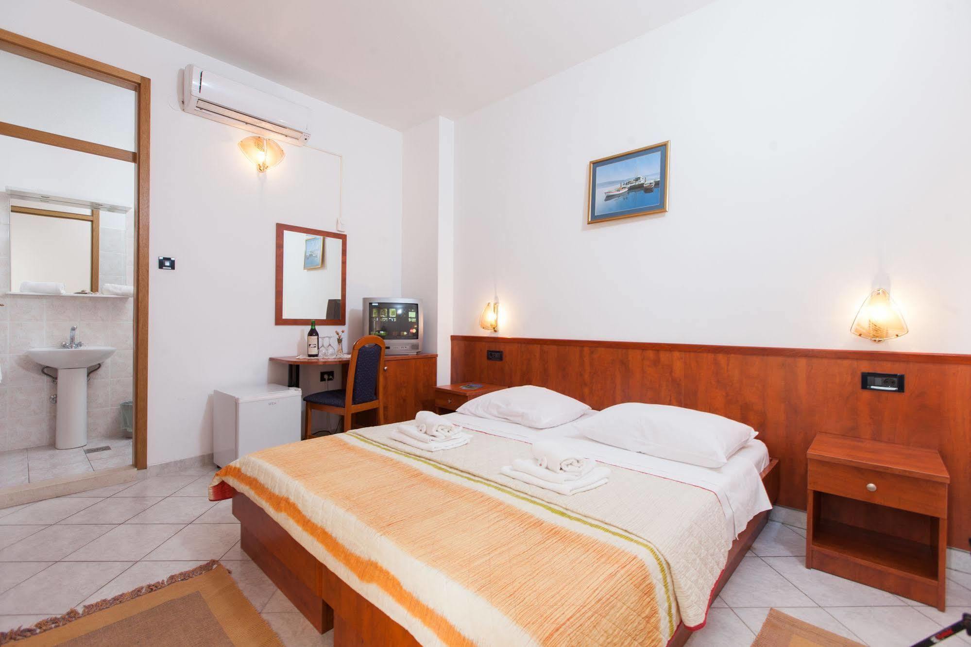 Villa Vinka Tucepi Luaran gambar